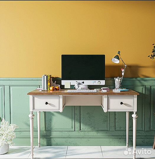 Письменный стол из массива