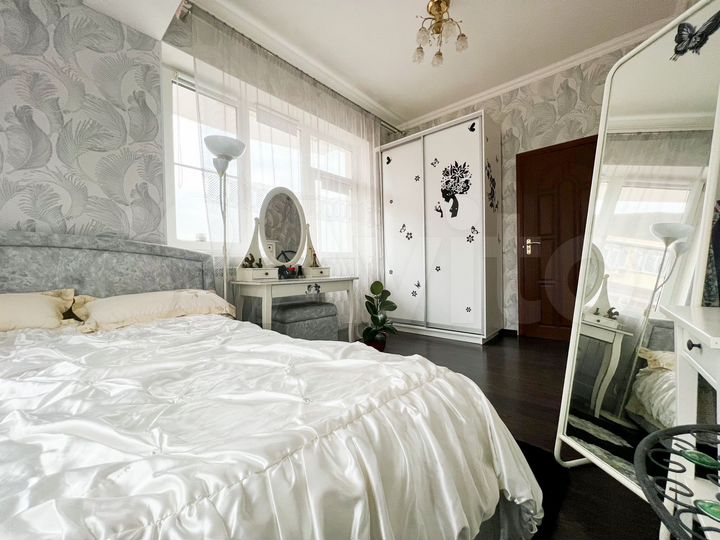 2-к. квартира, 68 м², 3/6 эт.
