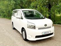 Toyota Voxy 2.0 CVT, 2009, 176 000 км, с пробегом, цена 1 400 000 руб.