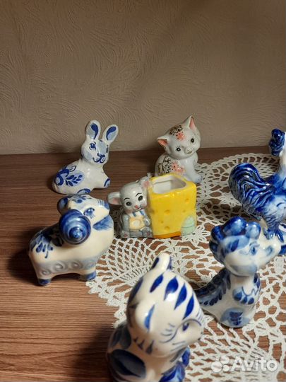 Фарфоровые фигурки гжель и др