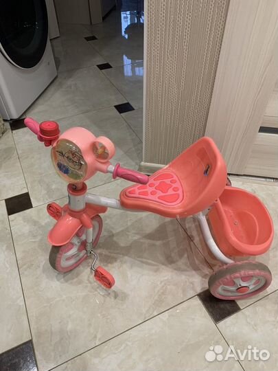 Детский трехколесный велосипед