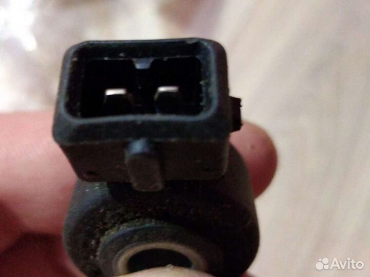 Датчик температуры охлаждающей жидкости