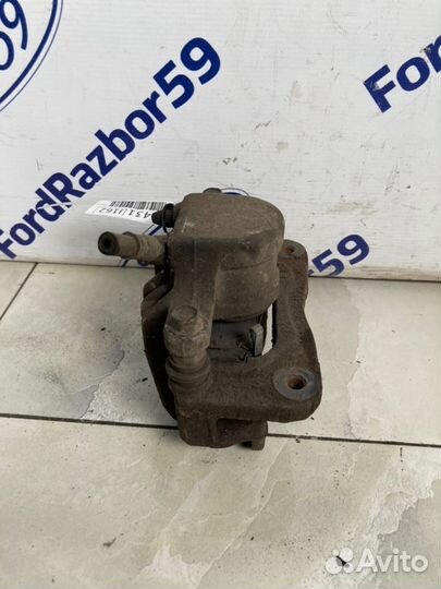 Суппорт задний левый Hyundai Santa Fe CM 2.2