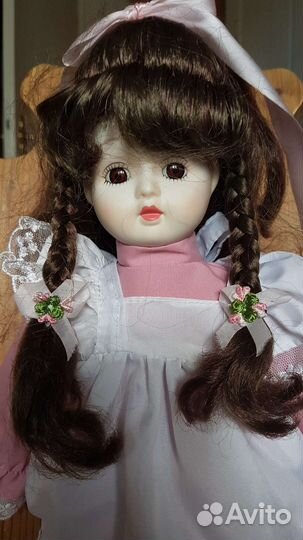 Кукла фарфоровая коллекционная