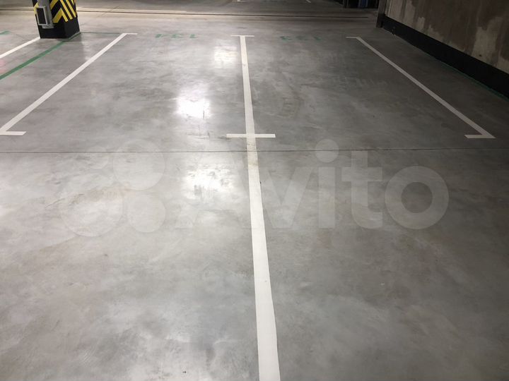 Машиноместо, 18 м²