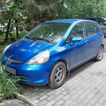 Honda Jazz 1.3 MT, 2006, 85 000 км, с пробегом, цена 600 000 руб.