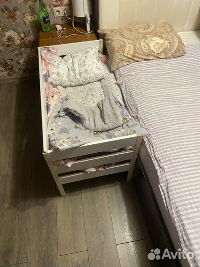 Приставная кроватка