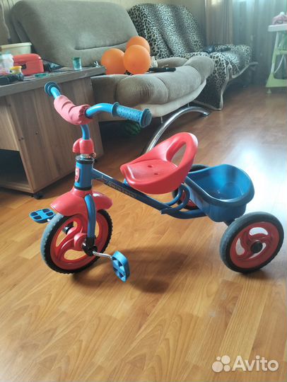 Детский трехколесный велосипед