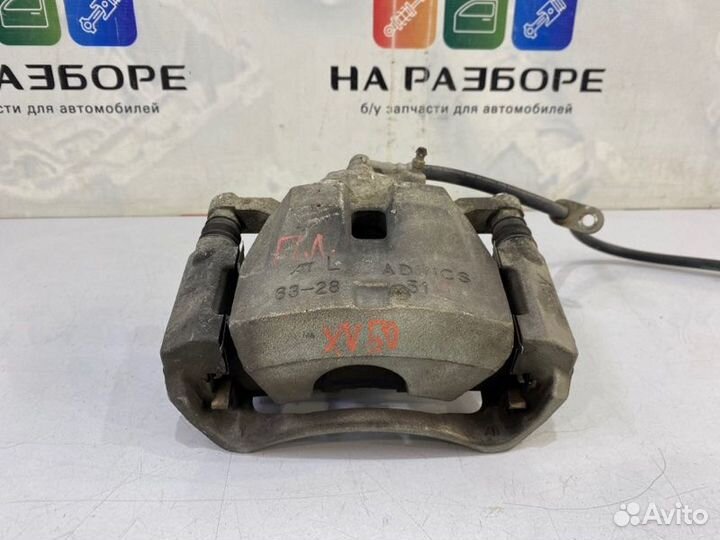 Суппорт передний левый Toyota Camry XV50 2GR-FE