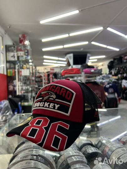 Бейсболка хк авангард Омск с номером