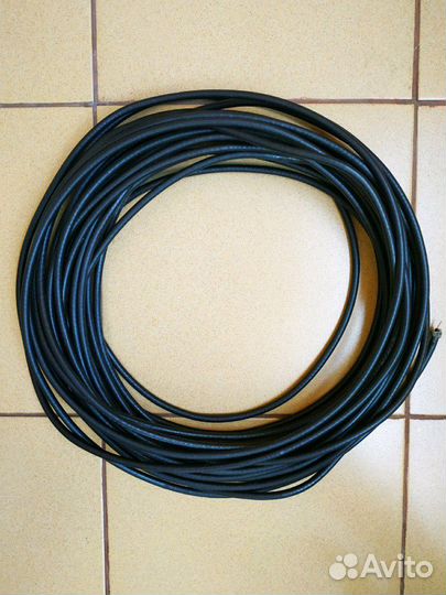 Кабель телевизионный коаксиальный белый/черный