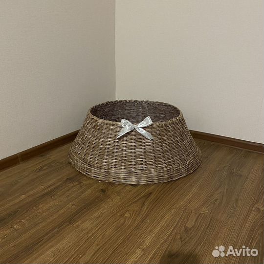 Корзина под большую елку новая наличие