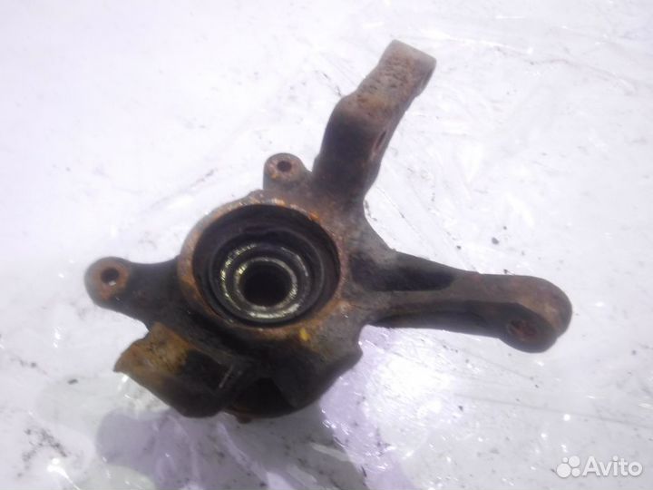 Кулак передний правый 4001450Y00