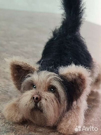 Вязаная собака