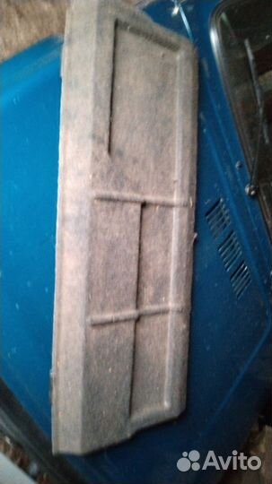 Задняя полка