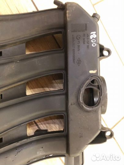 Коллектор впускной Renault Sandero