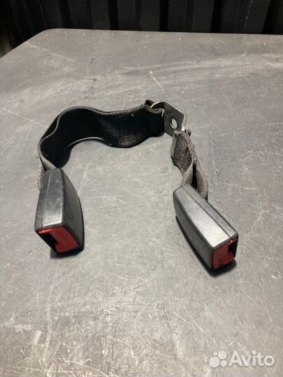Ответная часть ремня безопасности задняя правая
