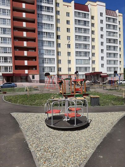 2-к. квартира, 60 м², 4/9 эт.