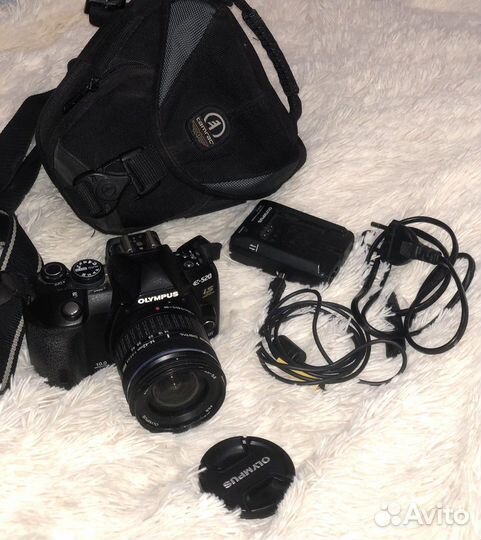 Зеркальный фотоаппарат Olympus