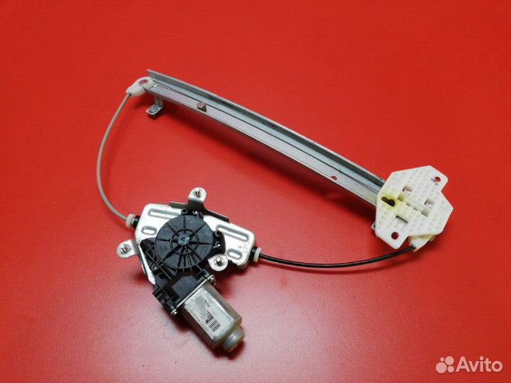 Стеклоподъемник задний правый Hyundai Solaris RB