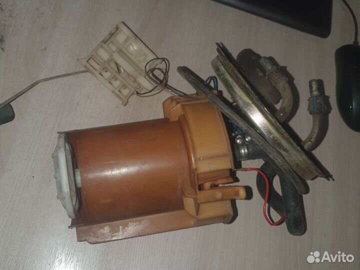 Насос топливный Крайслер Вояджер 3