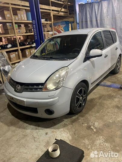 Кузов Nissan note E11 разбор