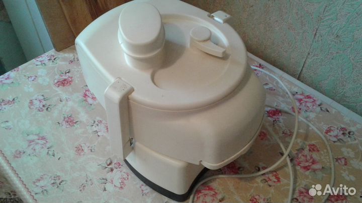 Электросоковыжималка-шинковка свшпп-301 