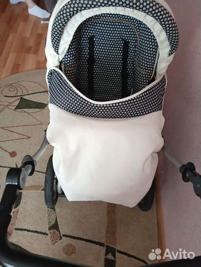 Коляска 2 в 1 Roan bass