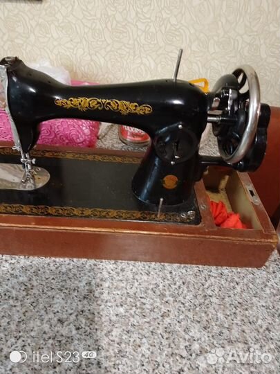 Швейная машина