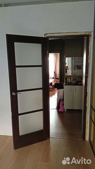 Дверь межкомнатная со стеклом бу 700