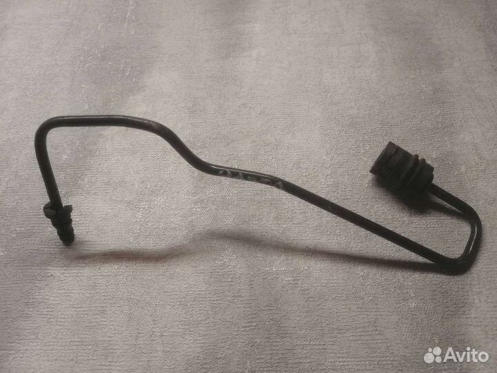 Трубка цилиндра сцепления Вольво S40 V50 07г