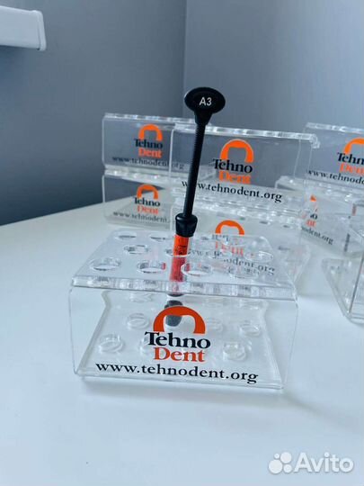 Подставка под стоматологические композиты