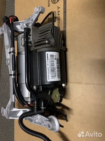 Компрессор пневмоподвески VW Touareg 7L GP Cayenne