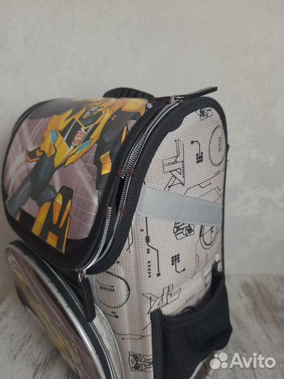 Школьный портфель