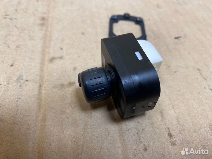 Блок управления зеркалами Audi A4 8E AUK 2006