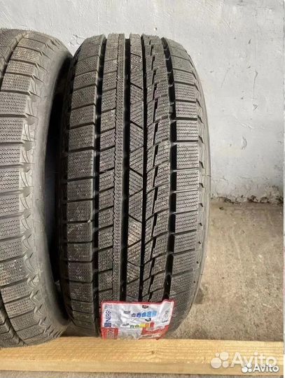 Firemax FM805+ 215/55 R17