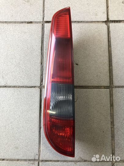 Фонарь левый правый Ford Focus 2 универсал