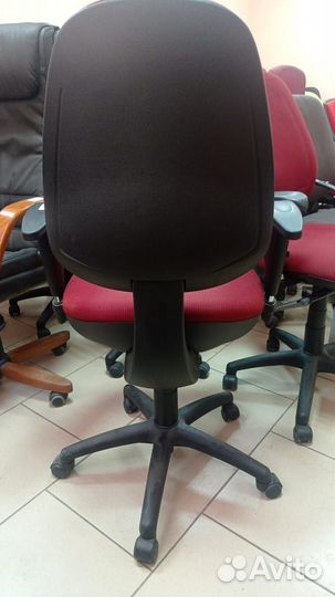 Компьютерное кресло