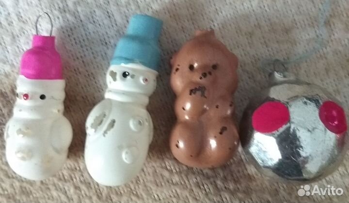 Новогодние ёлочные игрушки