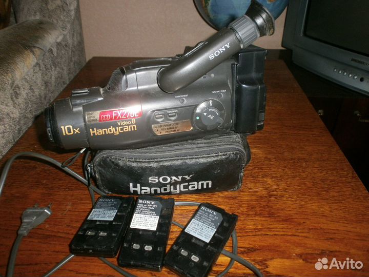 Видеокамера Sony video8 Handycam