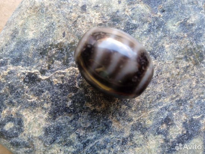 Бусина Дзи Гаруда