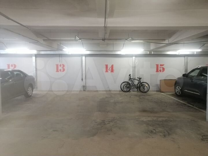 Машиноместо, 17 м²