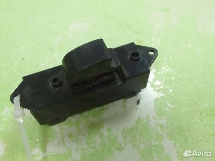 Кнопка стеклоподъемника Mitsubishi Lancer 9 CS 4G1