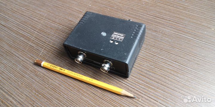 Разветвитель-усилитель видеосигнала