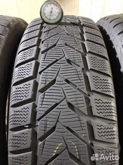 Vredestein Wintrac Xtreme S 215/70 R16 100H