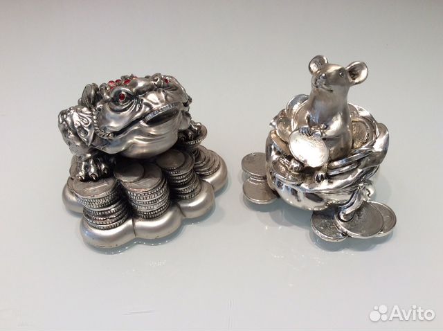 Трехлапая жаба,денежная мышь,Италия