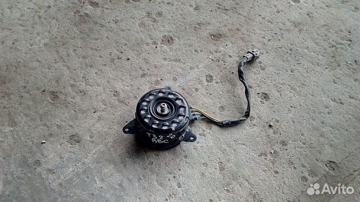 Мотор вентилятора охлаждения Nissan X-Trail T32