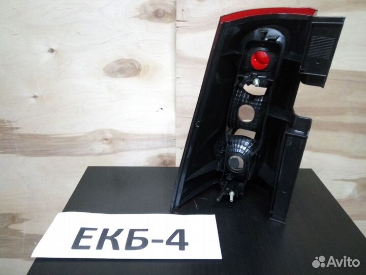 Фонарь правый LADA Largus 1 2012