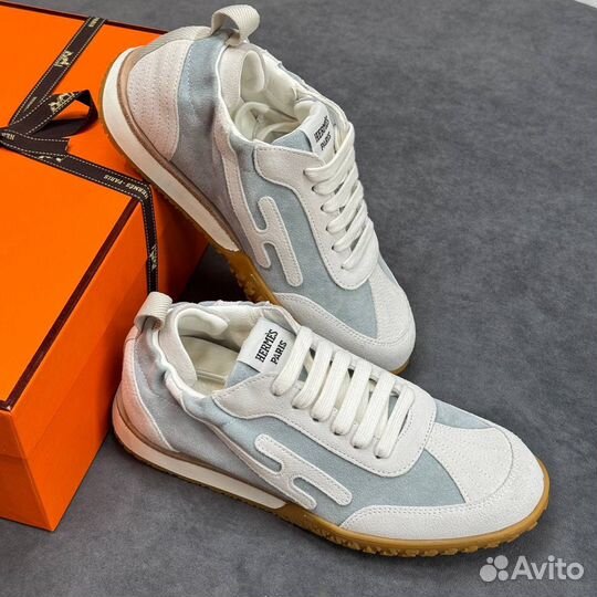 Женские кроссовки Hermes