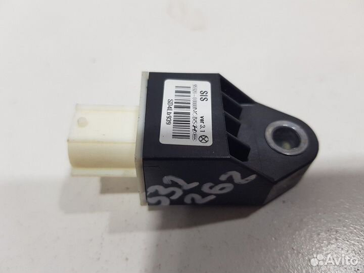 Датчик airbag (Hyundai i40)